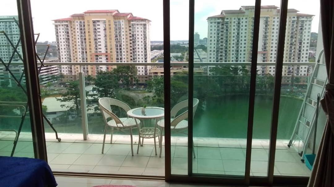 11-Modern Homestay Palazio Lake View Mount Austin Palazio Near Aeon Themepark Toppen Ikea Johor Bahru Eksteriør bilde